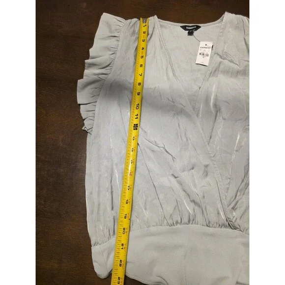 New Express Womens Short Sleeve Bodysuit XS Green NWT - Picture 4 of 5